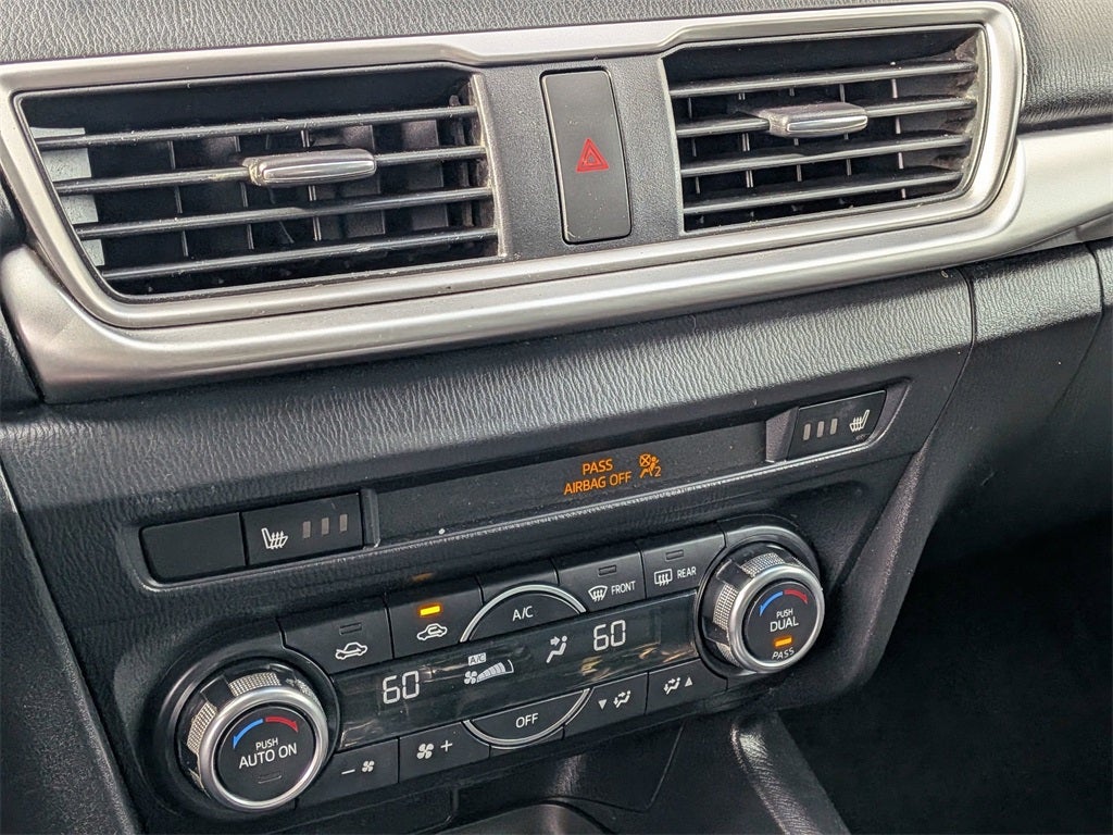 2018 Mazda Mazda3 Touring