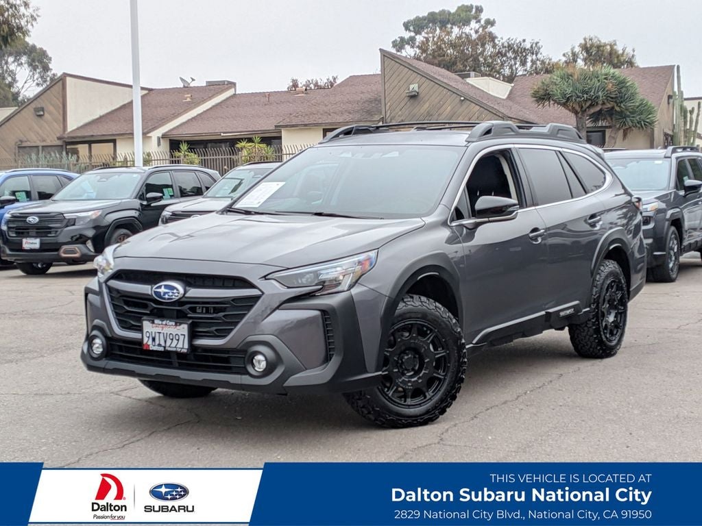 2025 Subaru Outback Premium's photo