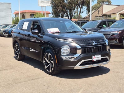 2024 Mitsubishi Outlander SE