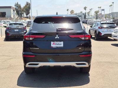 2024 Mitsubishi Outlander SE
