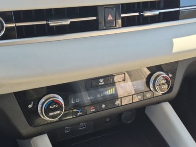 2024 Mitsubishi Outlander PHEV SEL