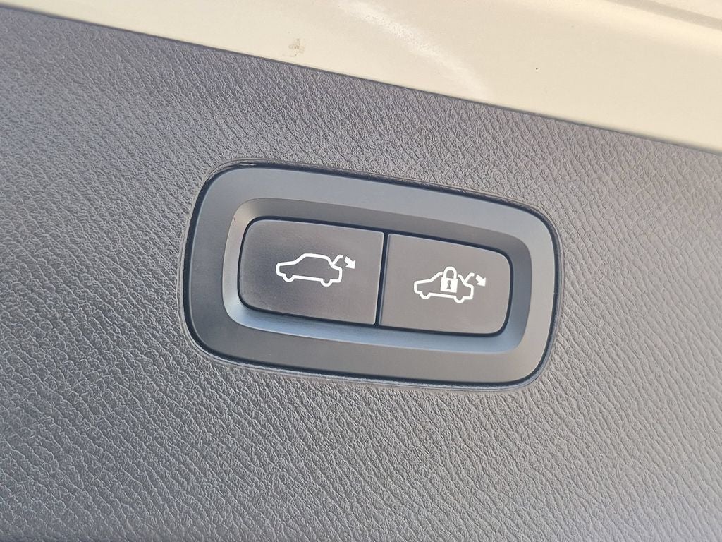 2020 Volvo XC90 T6 Inscription