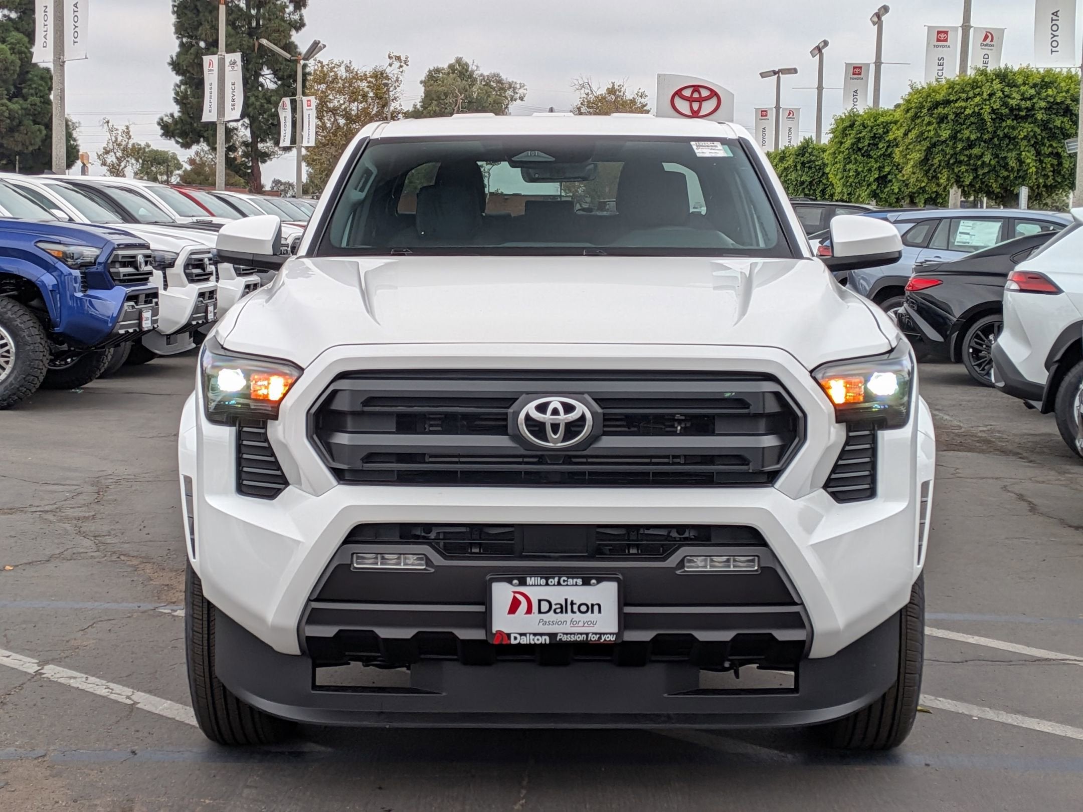 2025 Toyota Tacoma SR5