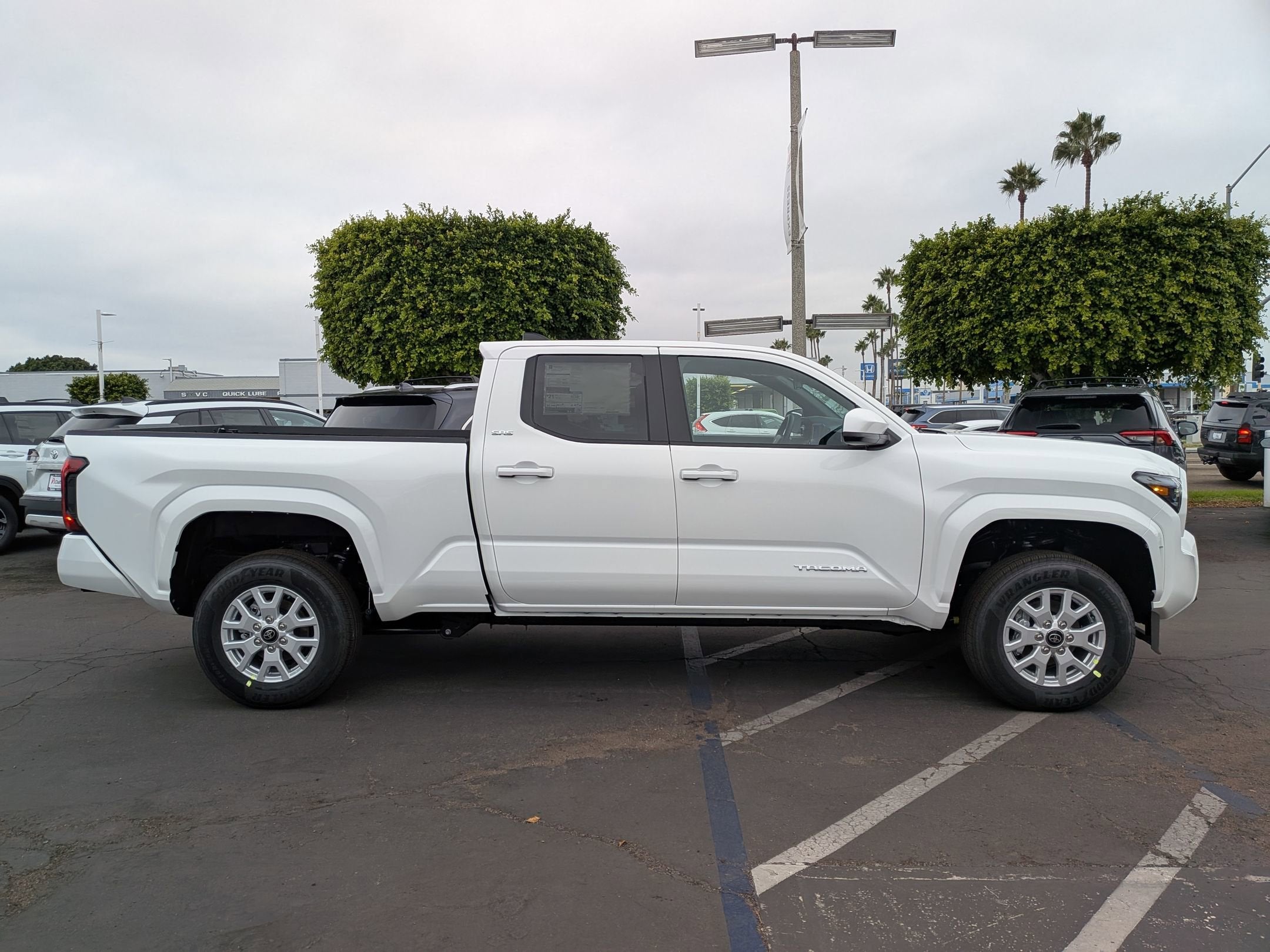 2025 Toyota Tacoma SR5