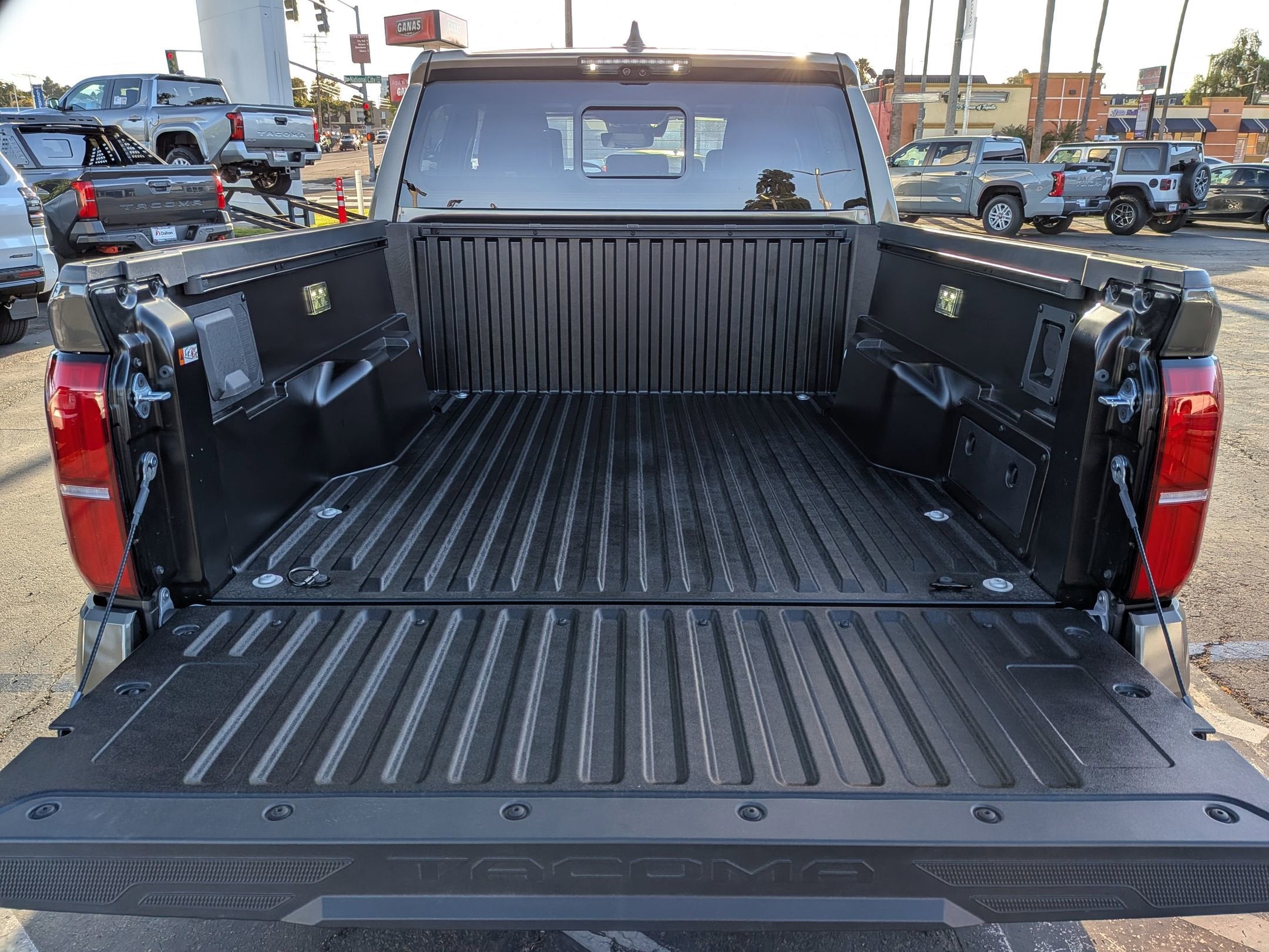 2026 Toyota Tacoma i-FORCE MAX Tacoma TRD Off-Road