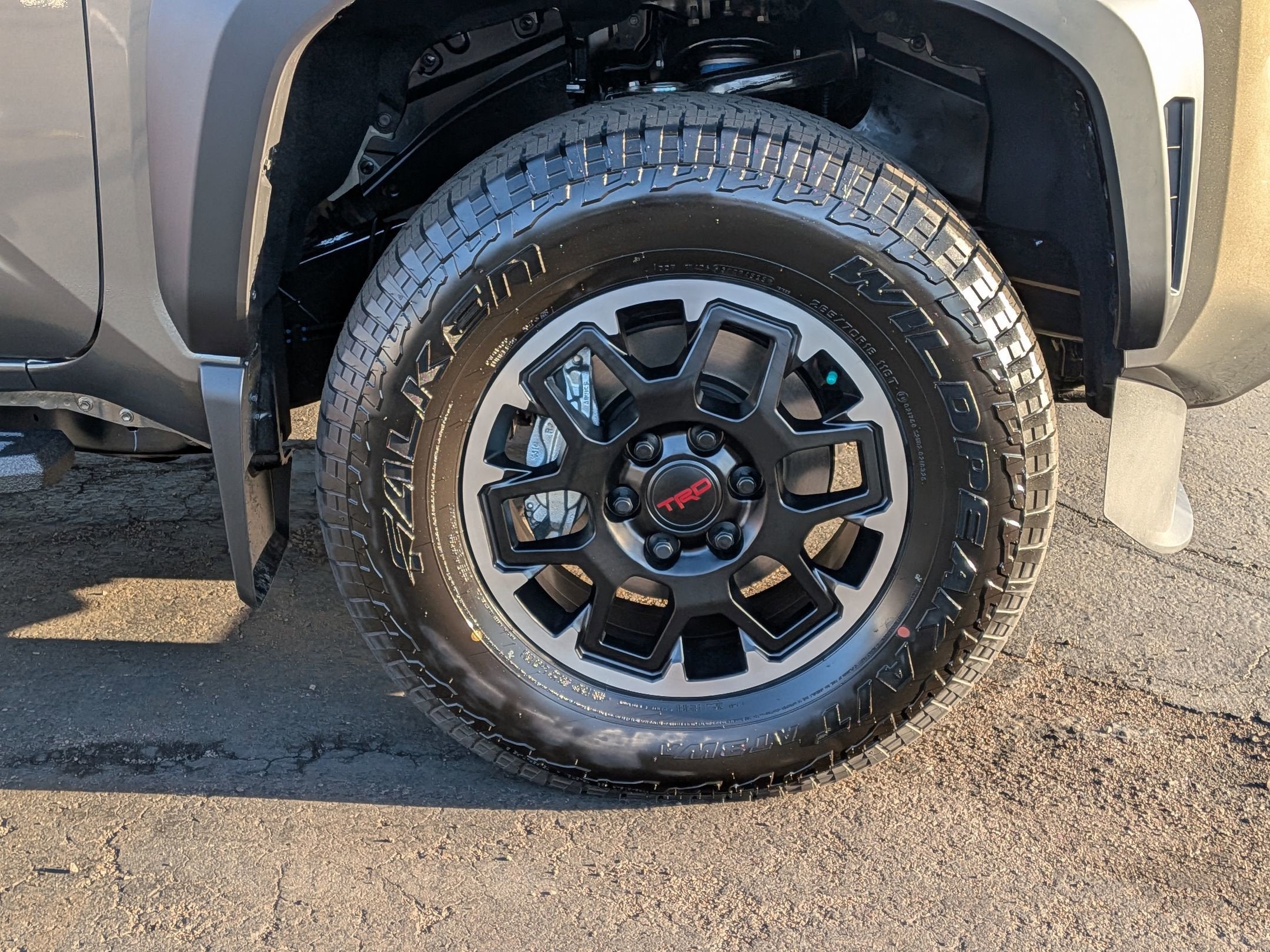 2026 Toyota Tacoma i-FORCE MAX Tacoma TRD Off-Road