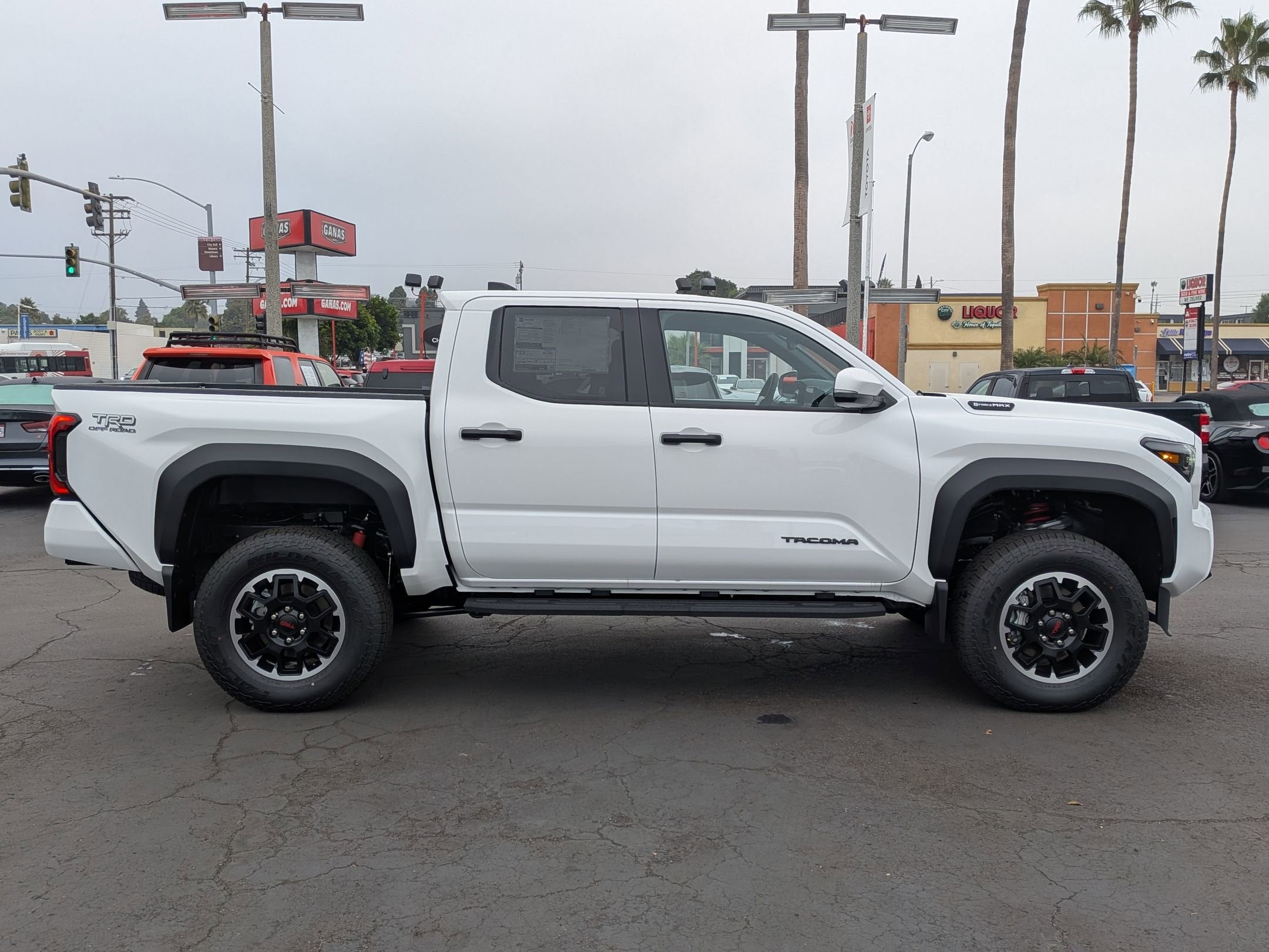 2025 Toyota Tacoma i-FORCE MAX Tacoma TRD Off-Road