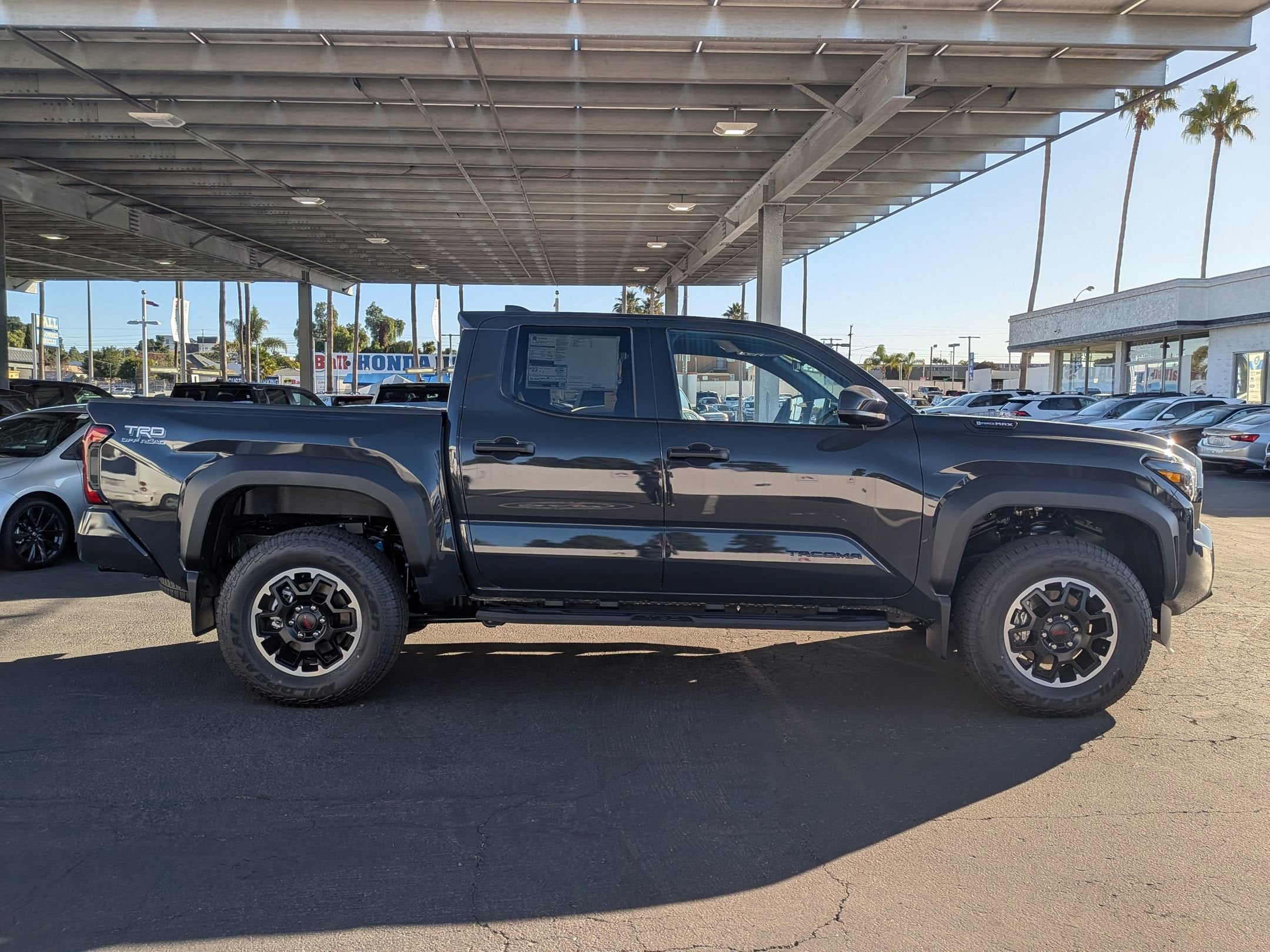 2025 Toyota Tacoma i-FORCE MAX Tacoma TRD Off-Road