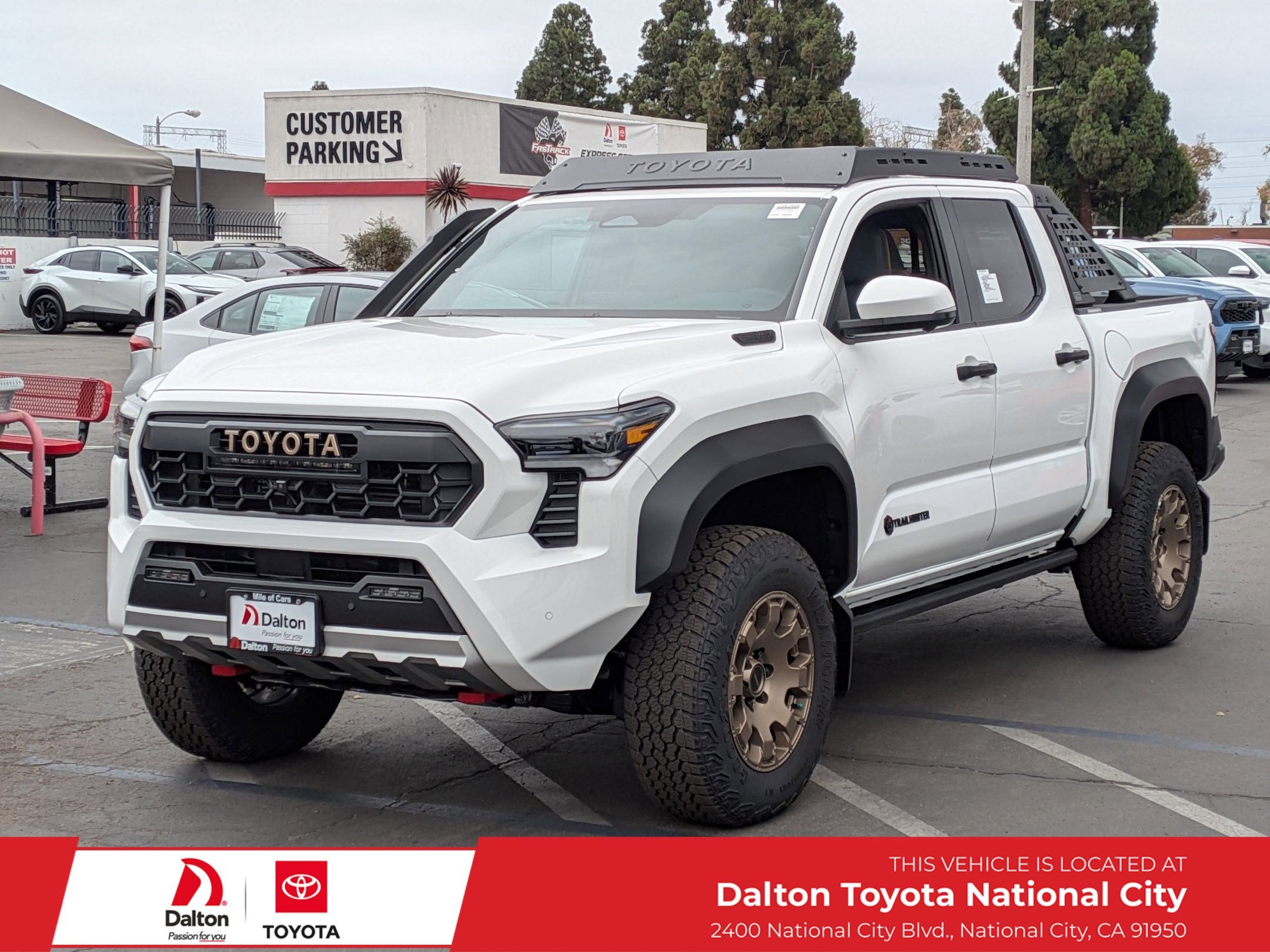 2026 Toyota Tacoma i-FORCE MAX Tacoma Trailhunter