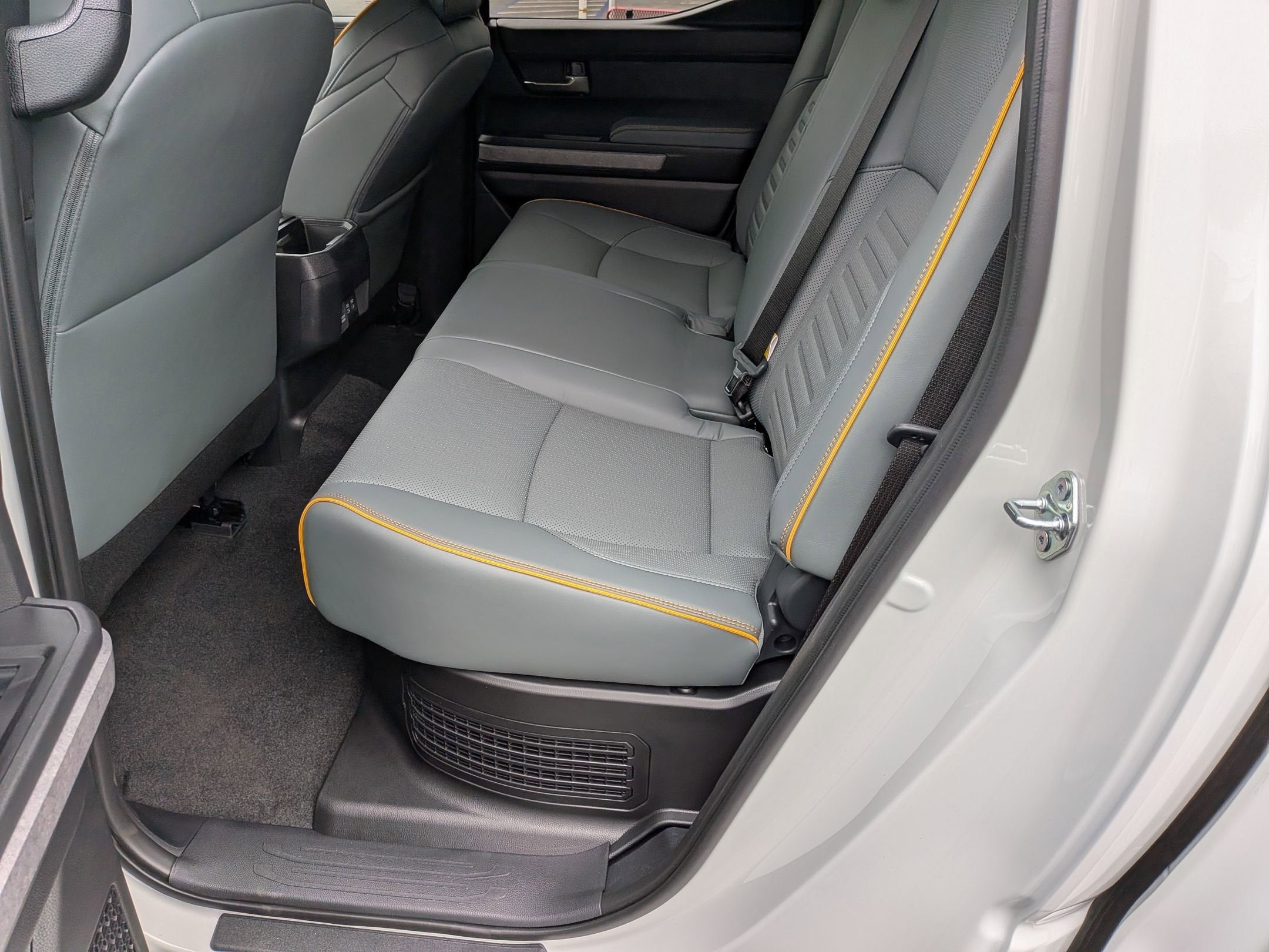2026 Toyota Tacoma i-FORCE MAX Tacoma Trailhunter