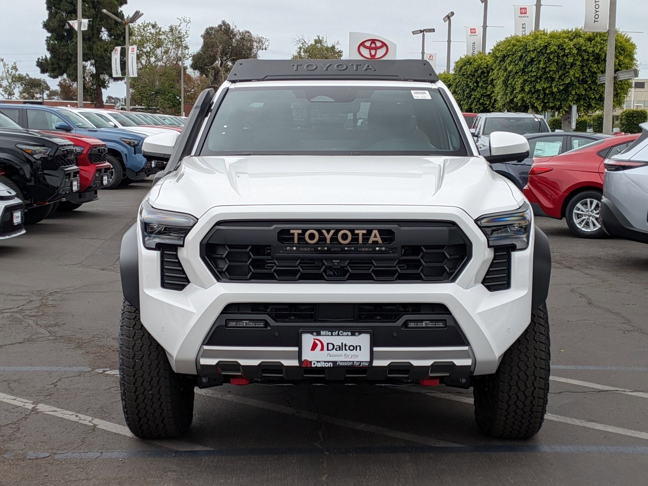 2026 Toyota Tacoma i-FORCE MAX Tacoma Trailhunter