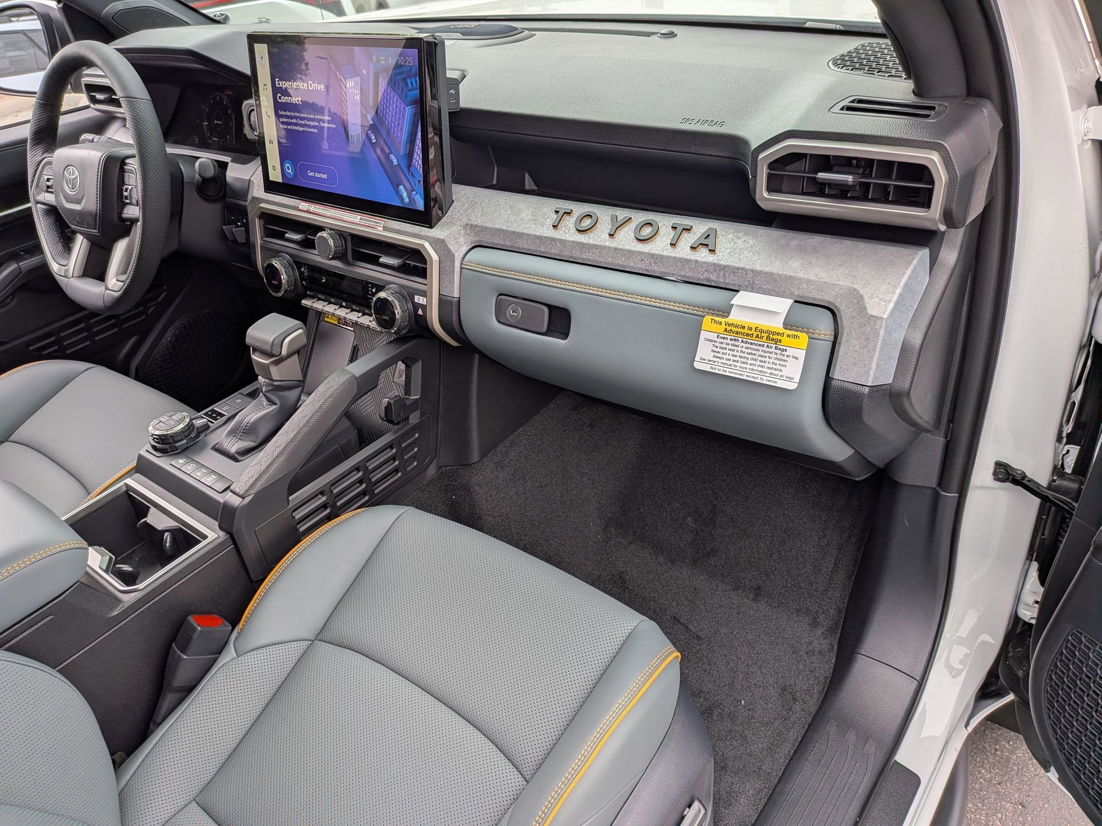 2026 Toyota Tacoma i-FORCE MAX Tacoma Trailhunter