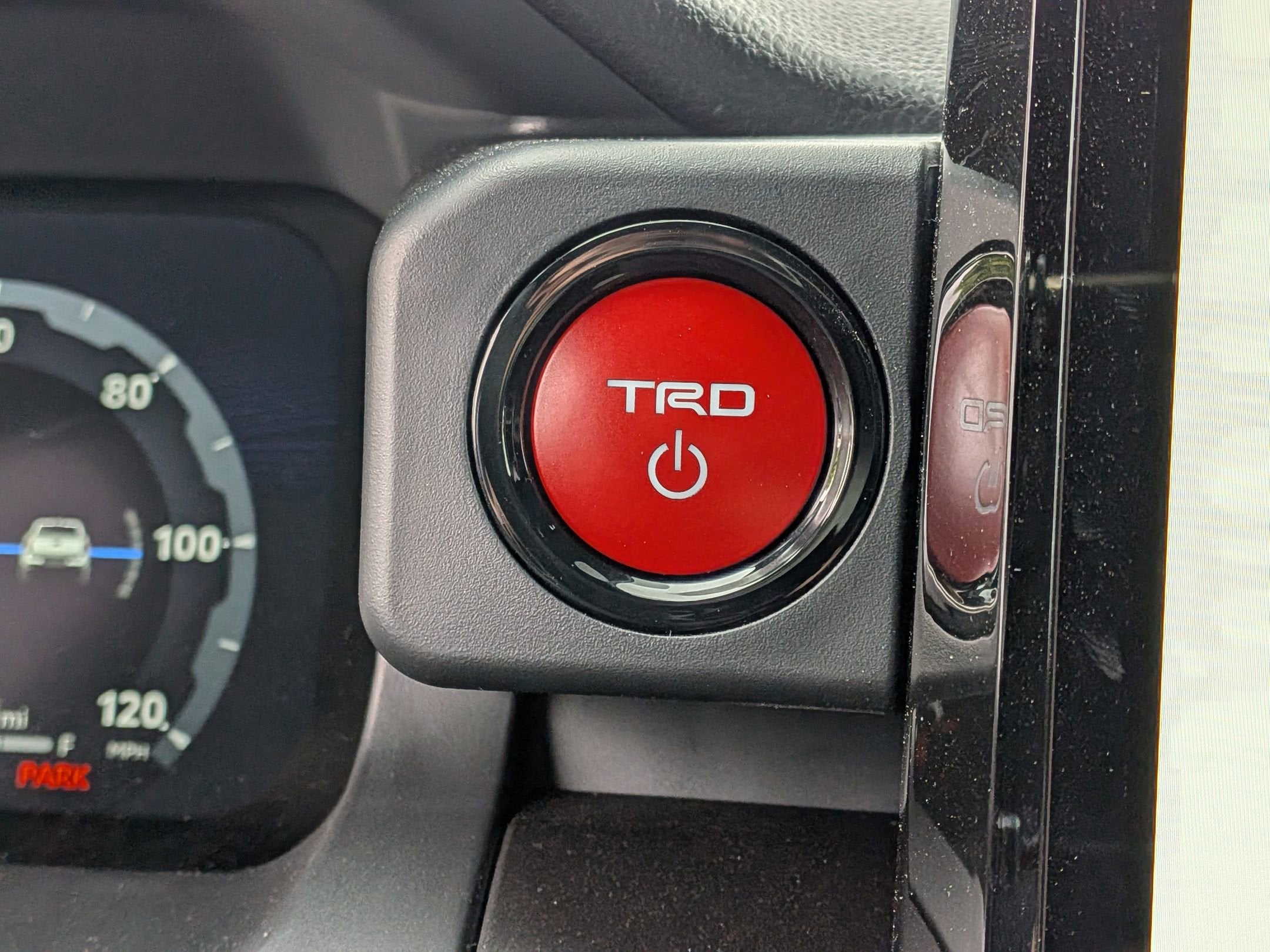 2026 Toyota Tacoma i-FORCE MAX Tacoma TRD Sport