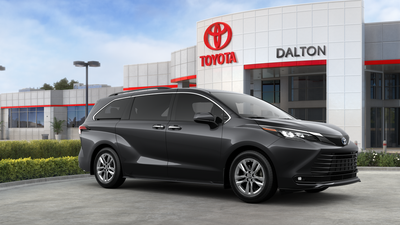 2025 Toyota Sienna XLE