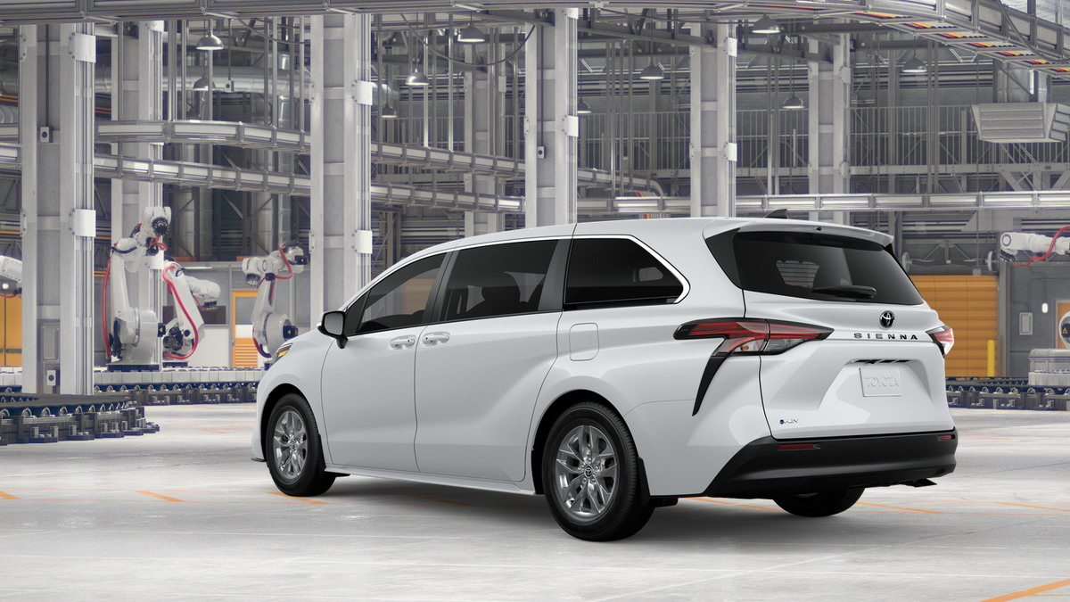 2026 Toyota Sienna LE