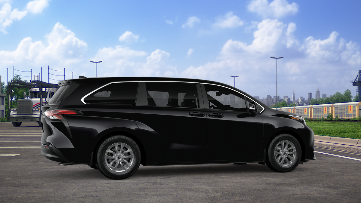 2026 Toyota Sienna LE