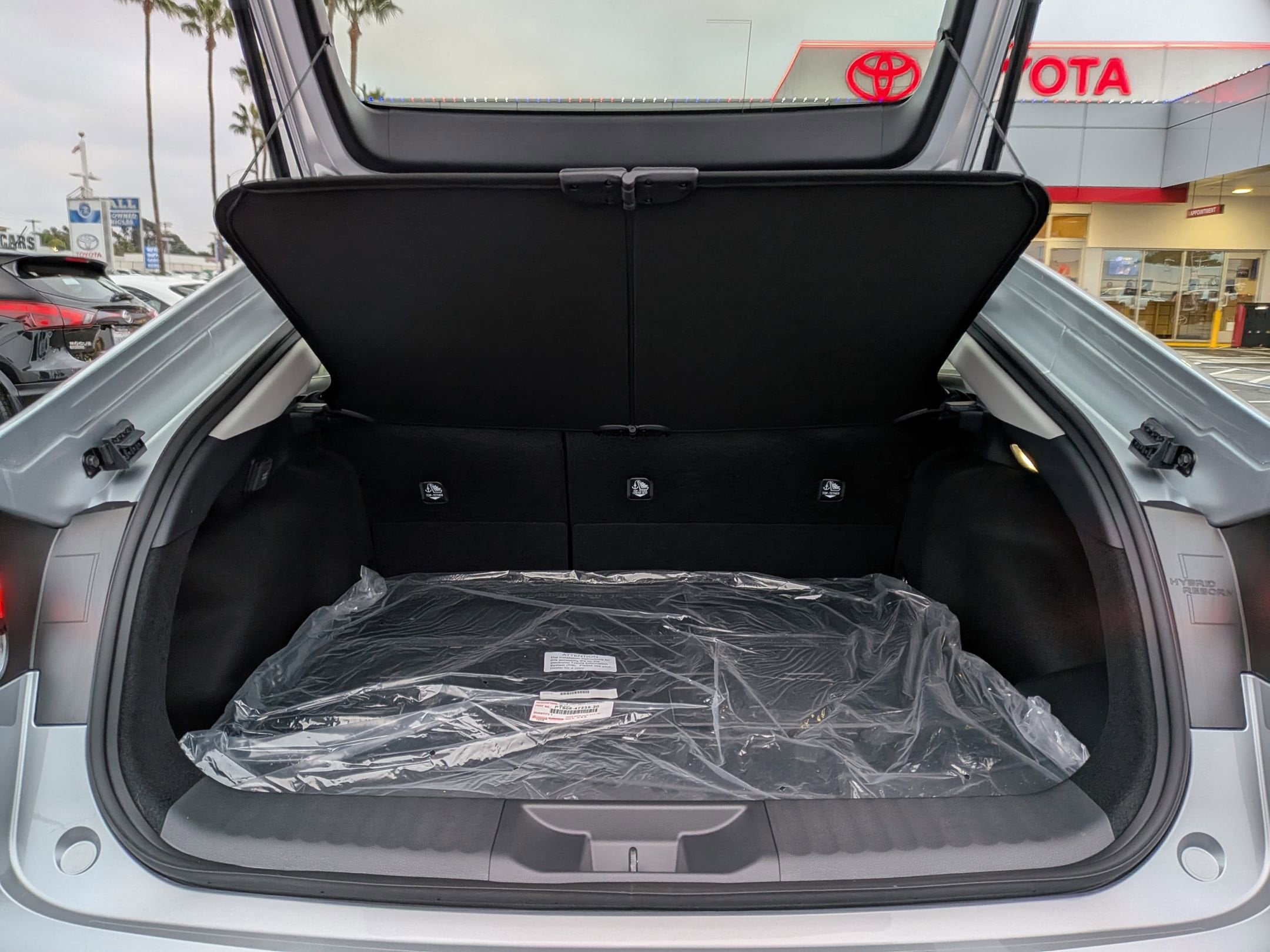 2026 Toyota Prius Plug-in Hybrid SE