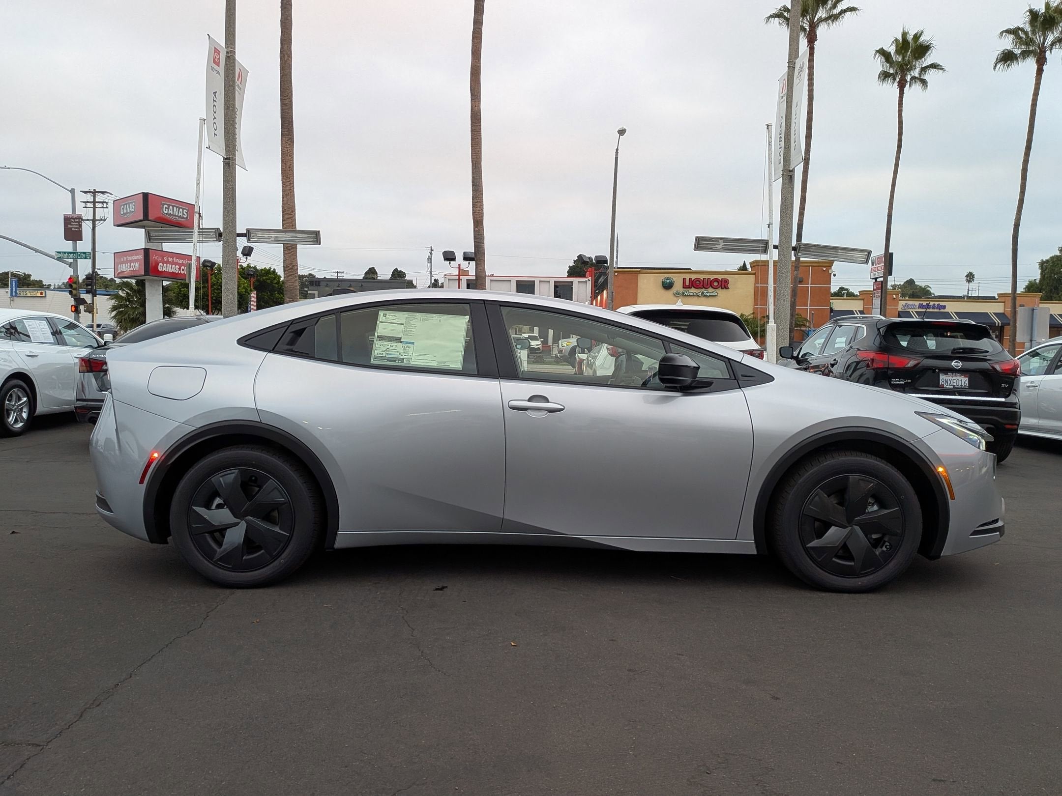 2026 Toyota Prius Plug-in Hybrid SE