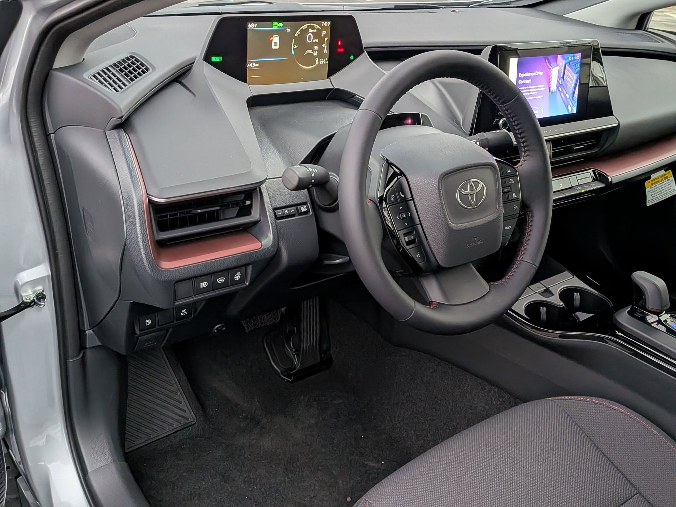 2026 Toyota Prius Plug-in Hybrid SE