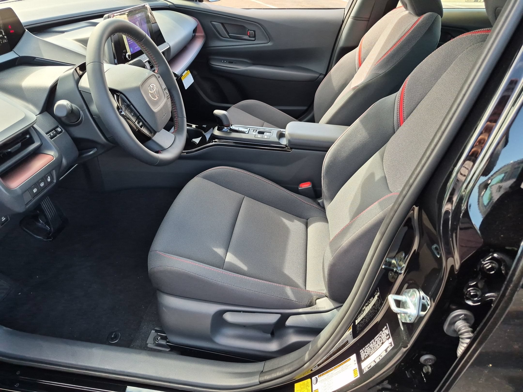 2027 Toyota Prius Plug-in Hybrid SE