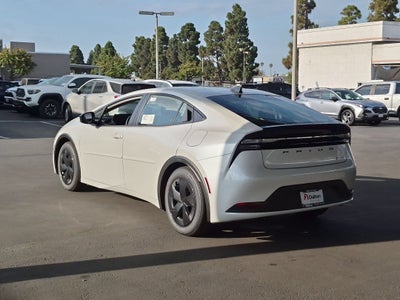 2026 Toyota Prius Plug-in Hybrid SE