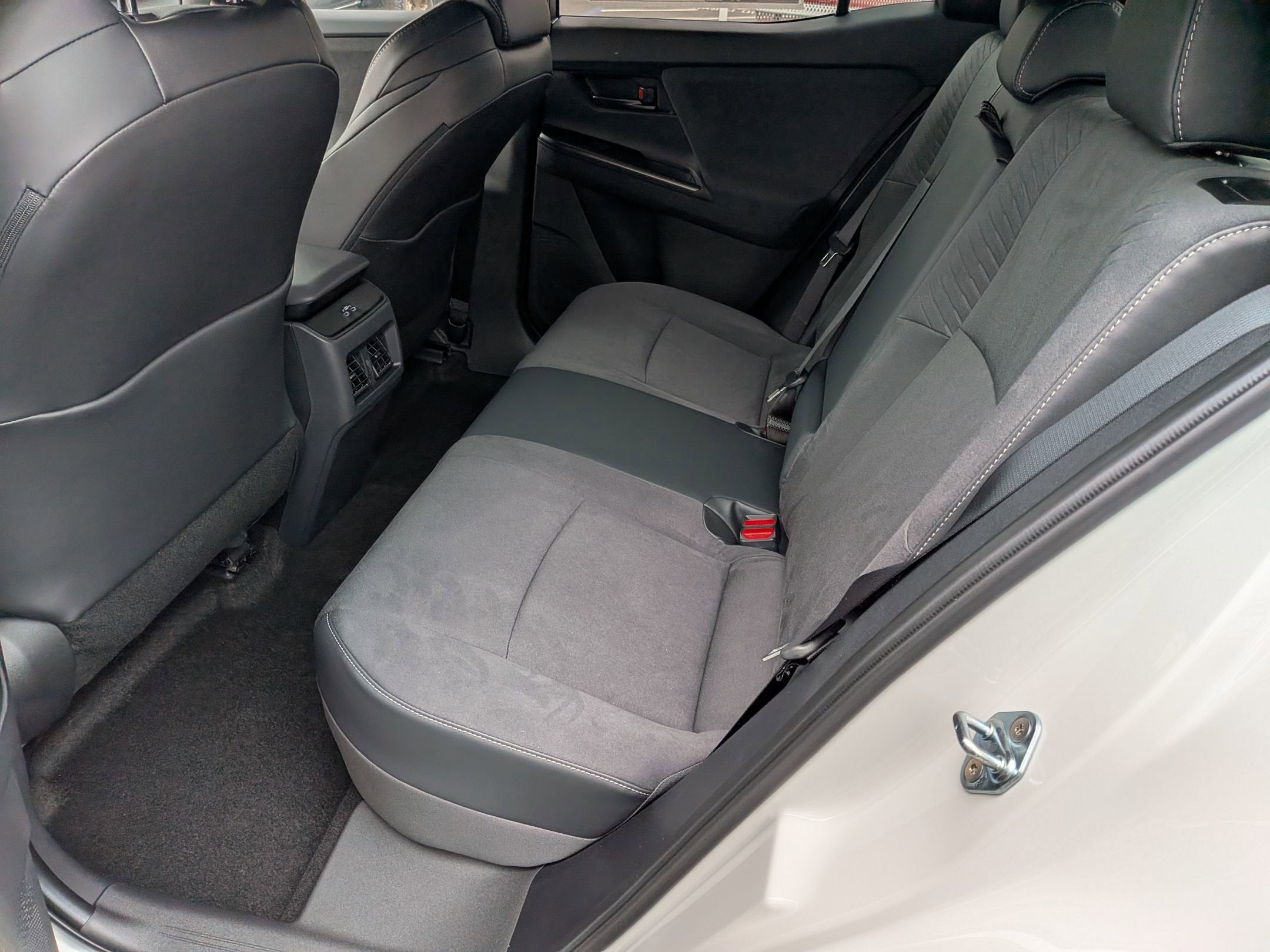 2026 Toyota C-HR XSE
