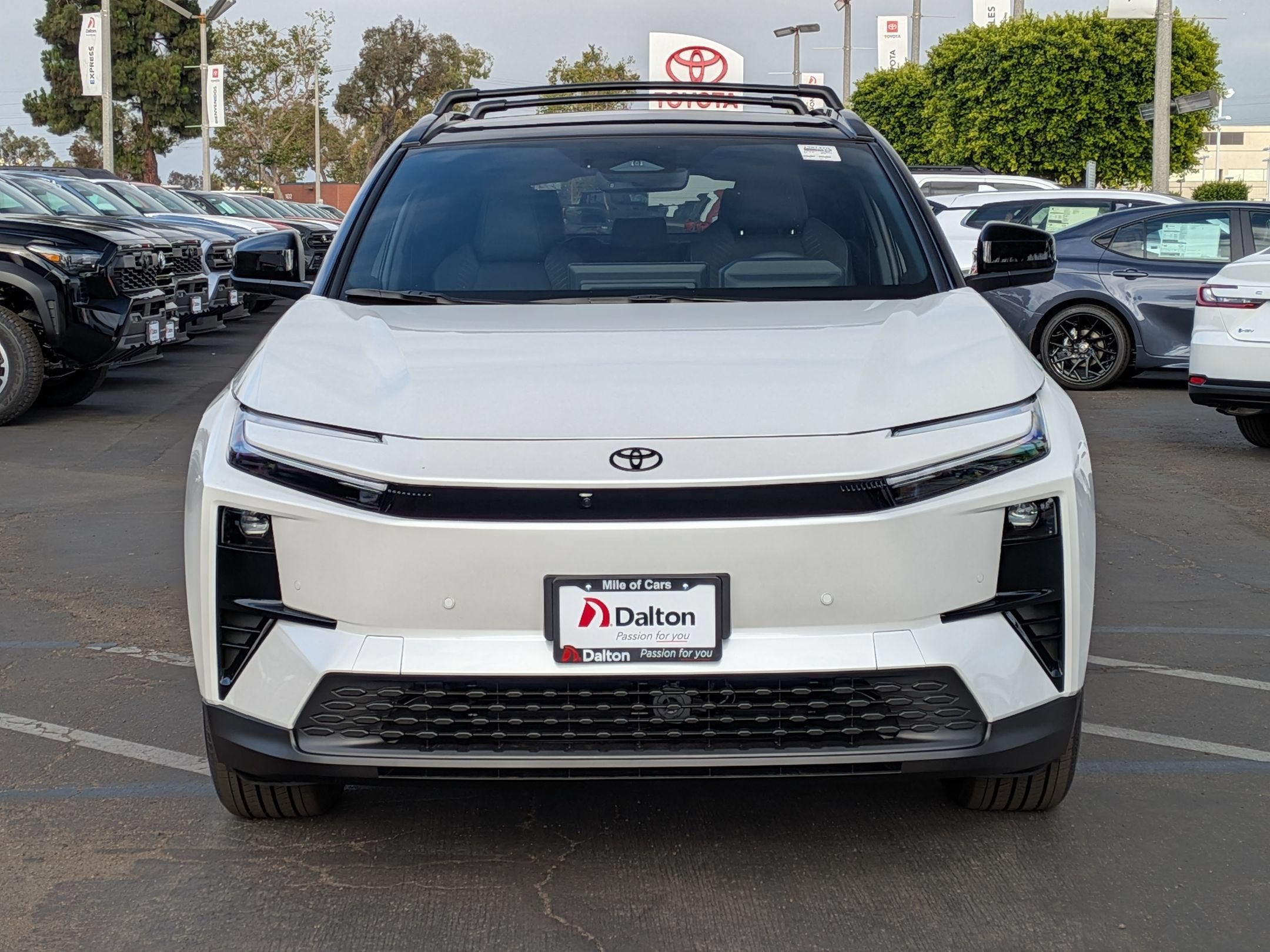 2026 Toyota C-HR XSE