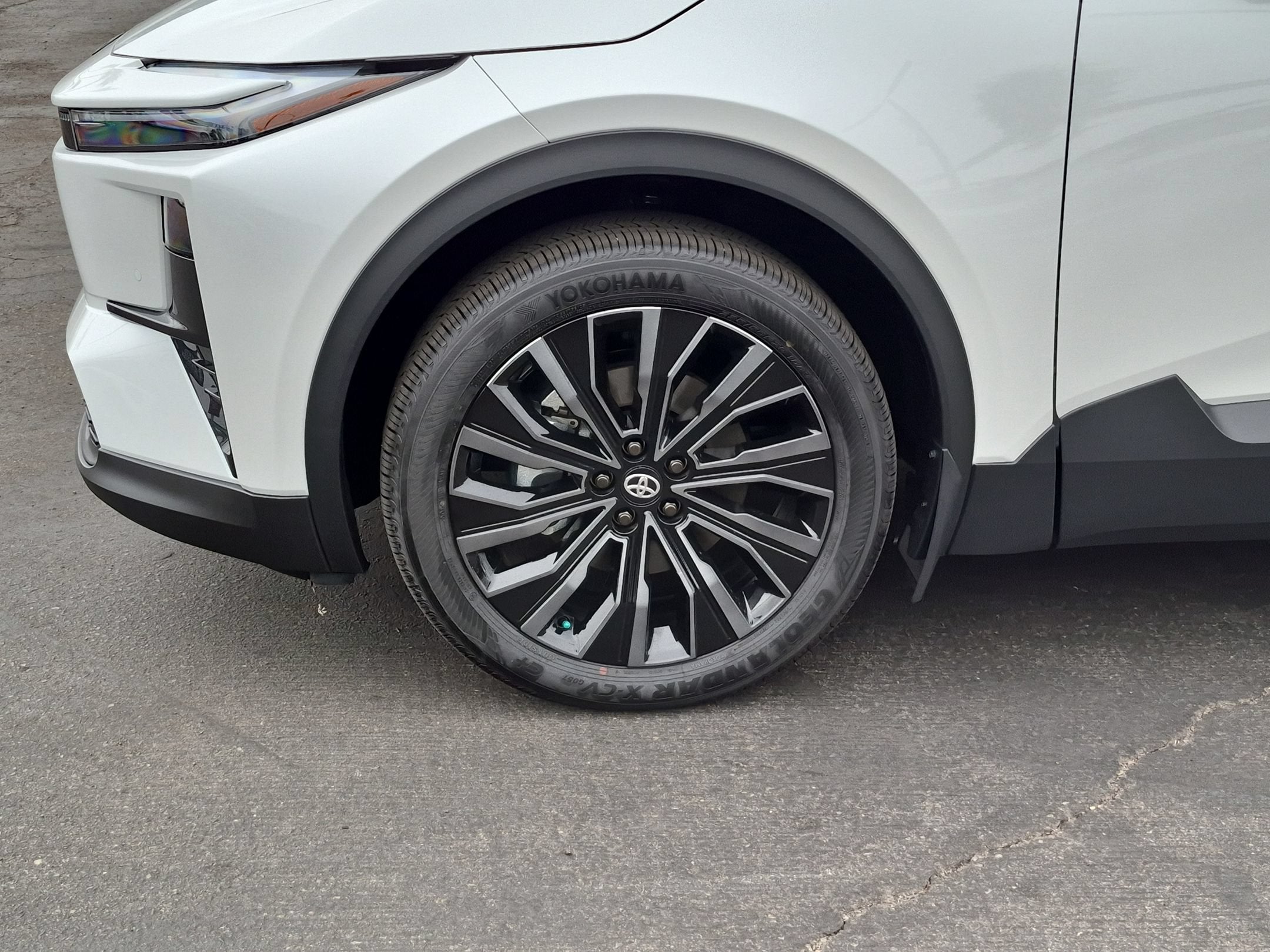 2026 Toyota C-HR XSE