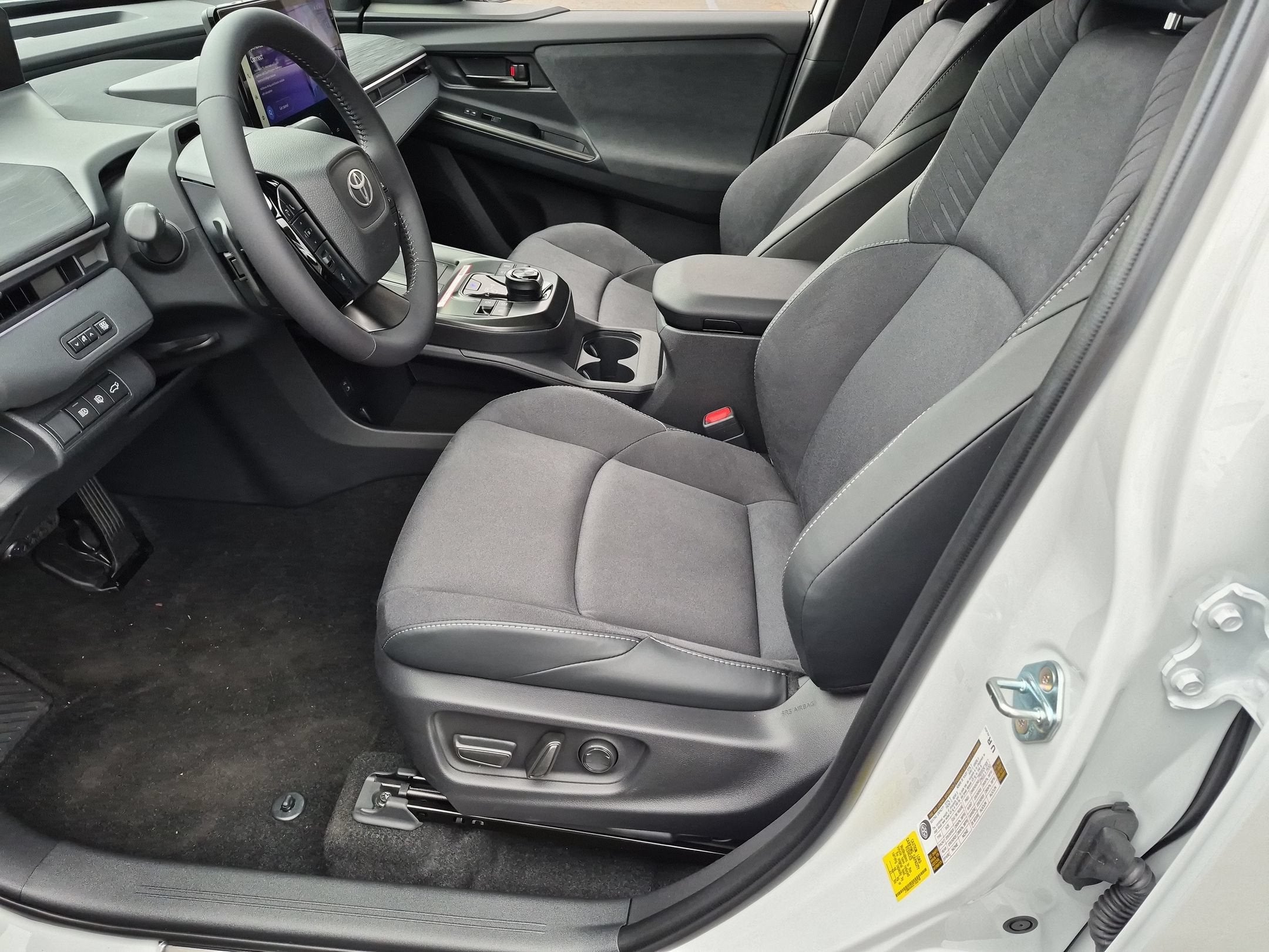 2026 Toyota C-HR XSE
