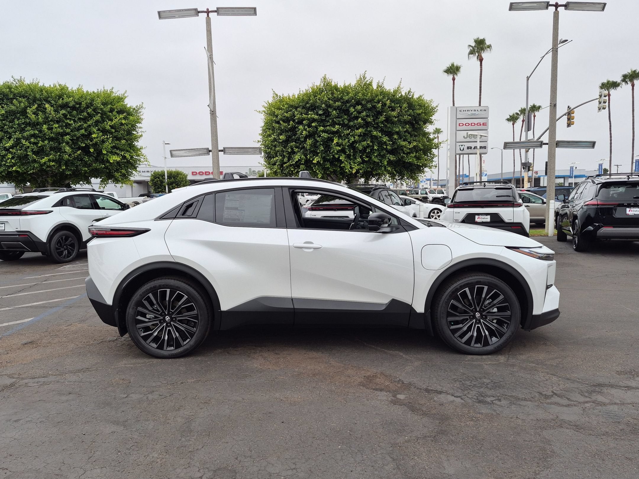 2026 Toyota C-HR XSE