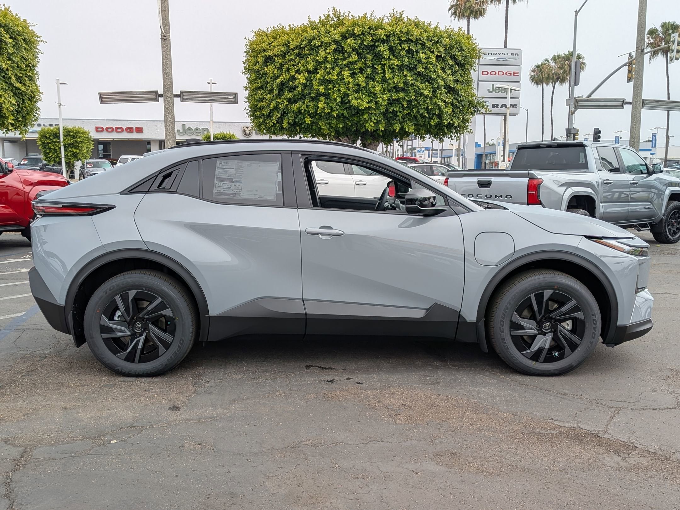 2026 Toyota C-HR SE