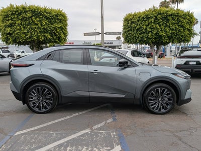 2026 Toyota C-HR XSE