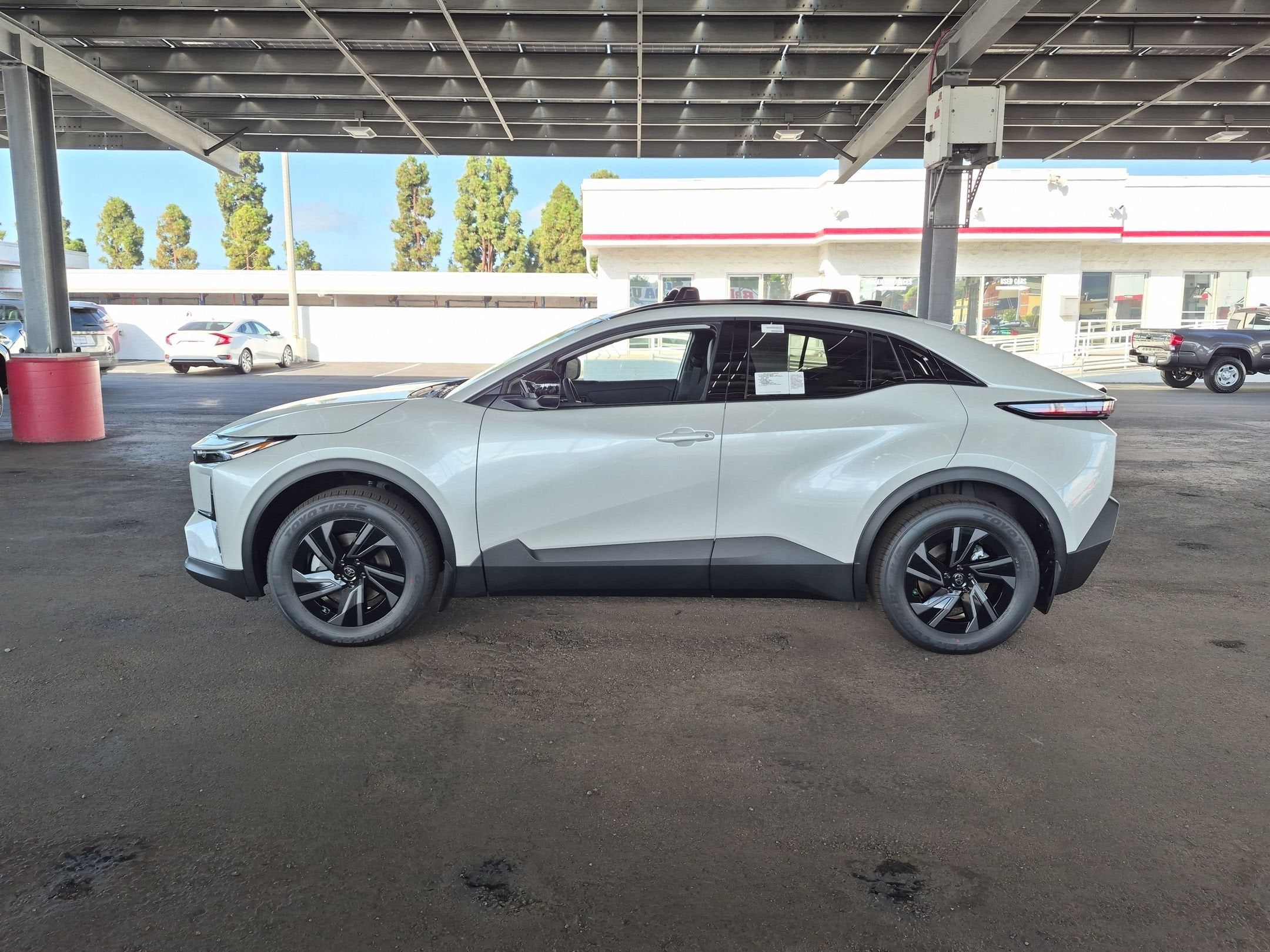 2026 Toyota C-HR SE