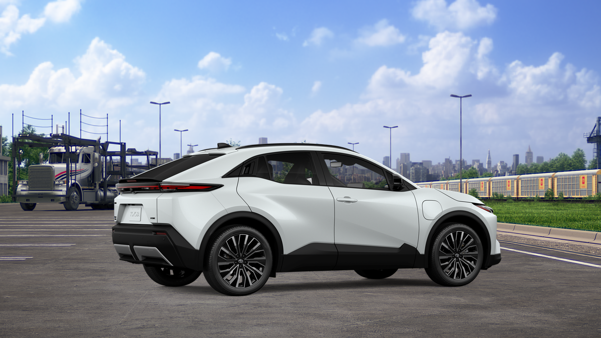 2027 Toyota C-HR XSE