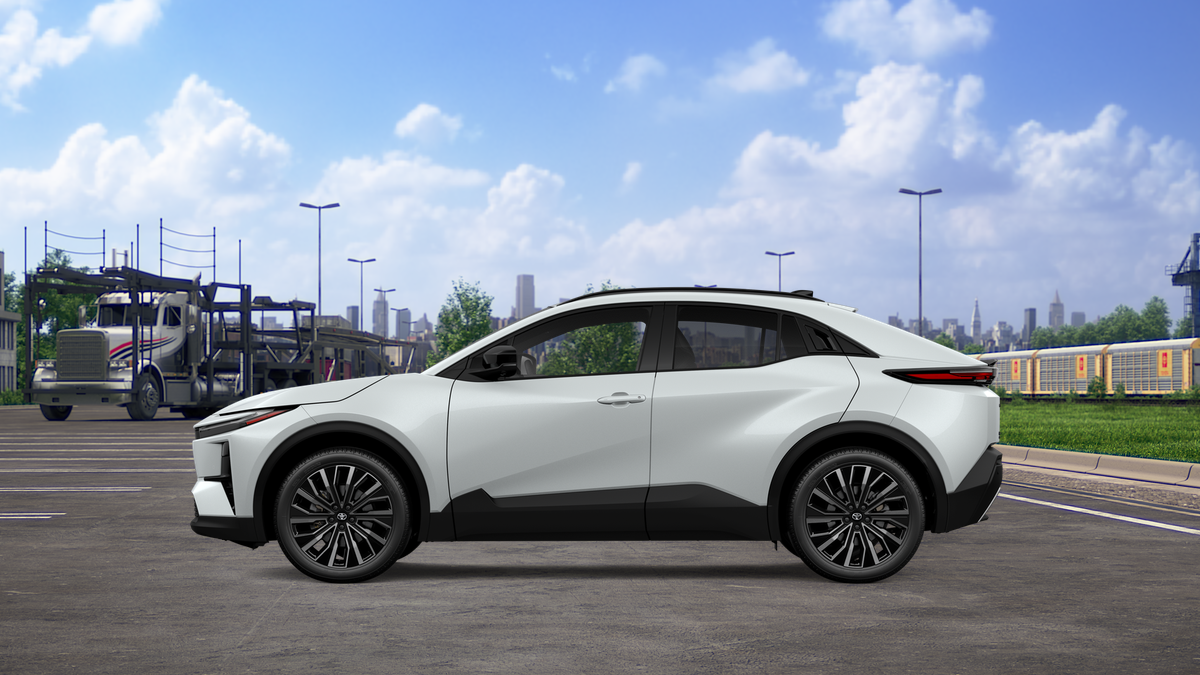 2027 Toyota C-HR XSE